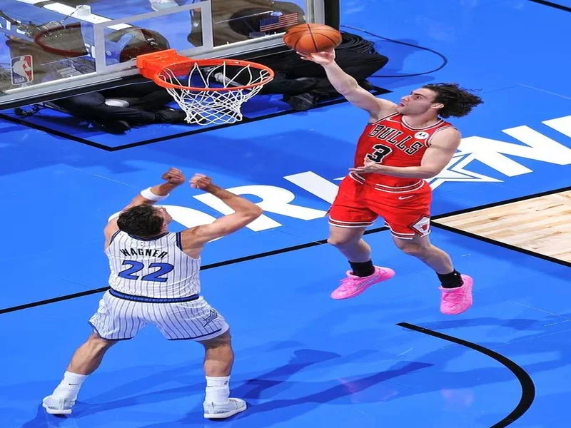 莫雷托：莱奥已就闹脾气向米兰全队道歉，他今夏仍可能离队